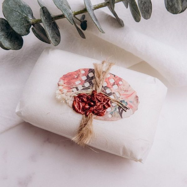 Coconut Oil Base Patchouli Sandalwood Honey Oat Bar